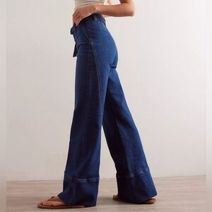 We The Free Ryla A Line Jeans  Dreamscape Blue Size 27
